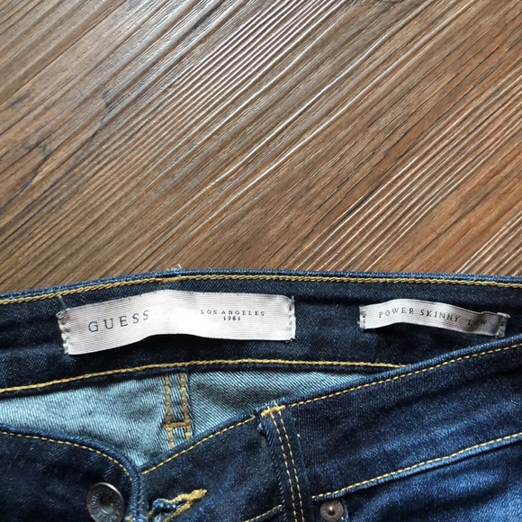 Women’s Guess Jeans - Picture 2 of 4